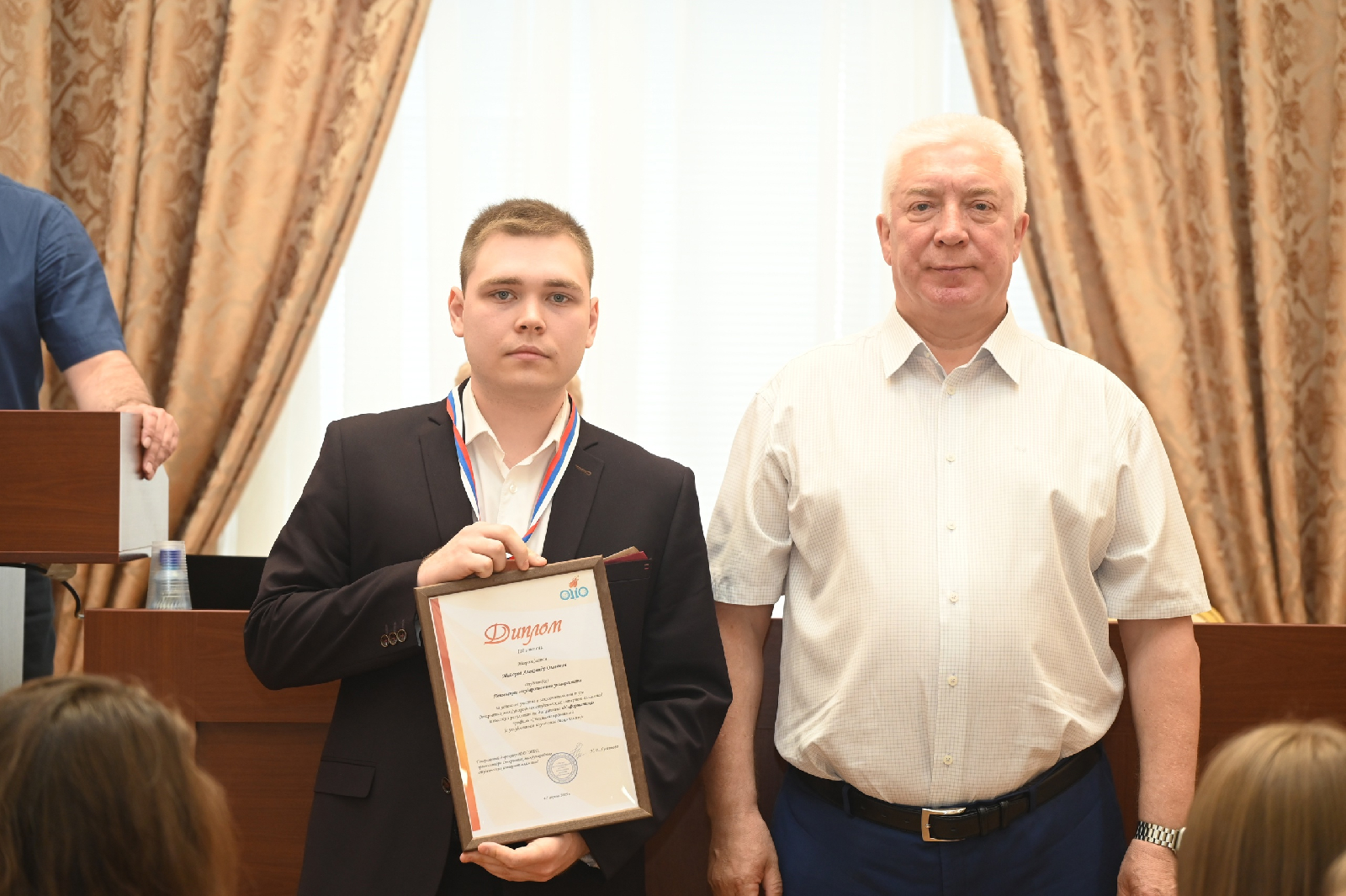 Поздравляем студента группы 22ВГ1 Майорова Александра с бронзовой медалью Открытой  международной студенческой интернет-олимпиады по дисциплине «Информатика»